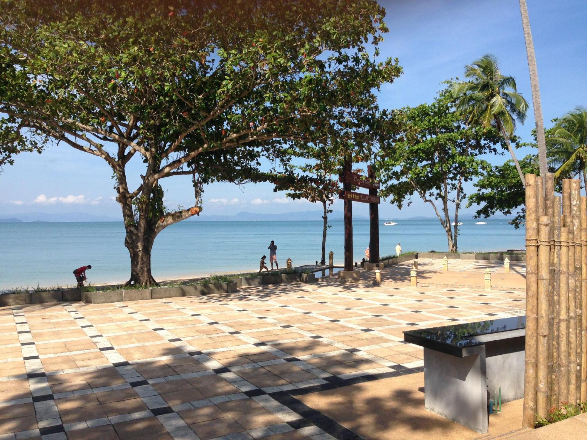 Blue Bay Resort - Access To Pool And Beach-Phuket & Krabi Яо-Яй Экстерьер фото The beach at the resort
