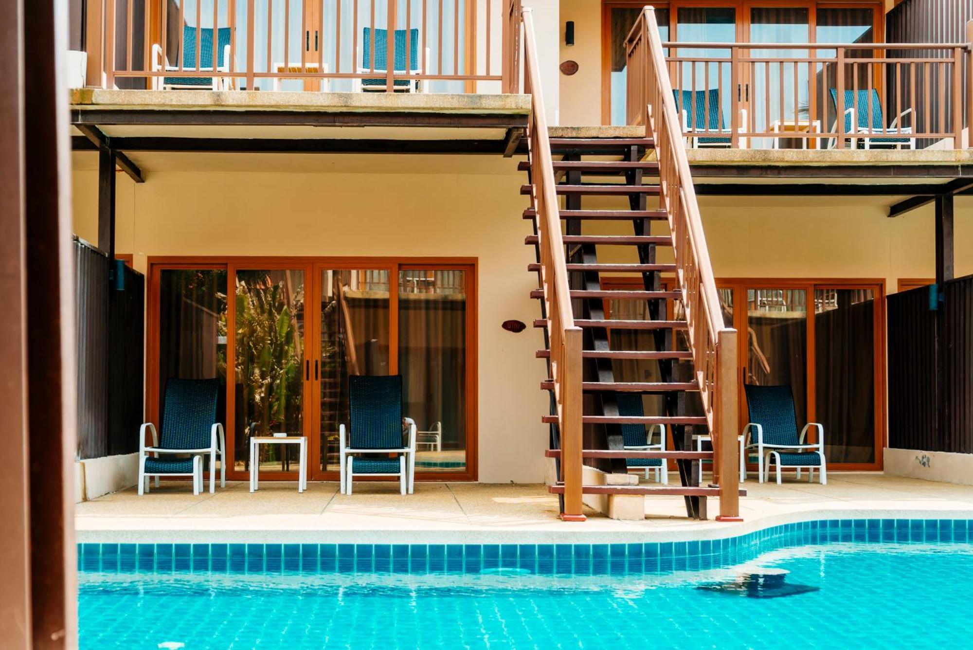Blue Bay Resort - Access To Pool And Beach-Phuket & Krabi Яо-Яй Экстерьер фото A pool at a hotel